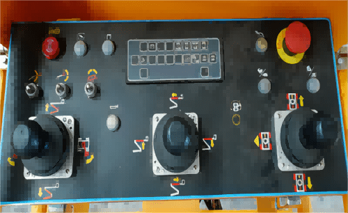 Plataforma Elevatória Articulada a Diesel 18 metros